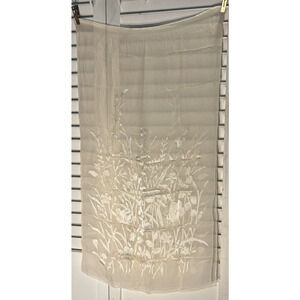 Beautiful hand rolled Silk Scarf w/stunning satin‎ design 70"x19 1/2"